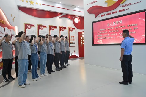 沉温红色岁月 共话经典篇章 | 凯时集团党委发展庆建党103周年红色阅读活动