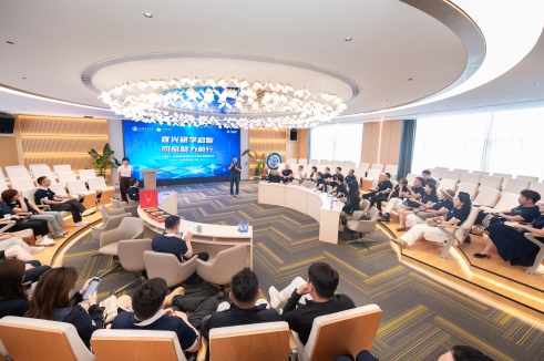 研学拓视野 互换促成长 | 凯时集团股份校企互动热度升温